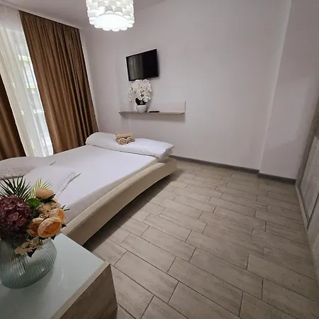 Apartment Sea Breeze Luxury *