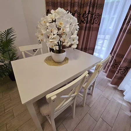 Sea Breeze Luxury Apartment