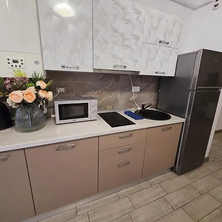 Sea Breeze Luxury Apartment Mamaia