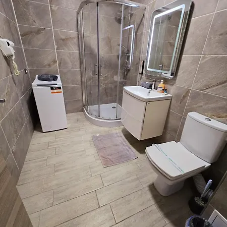Sea Breeze Luxury Mamaia