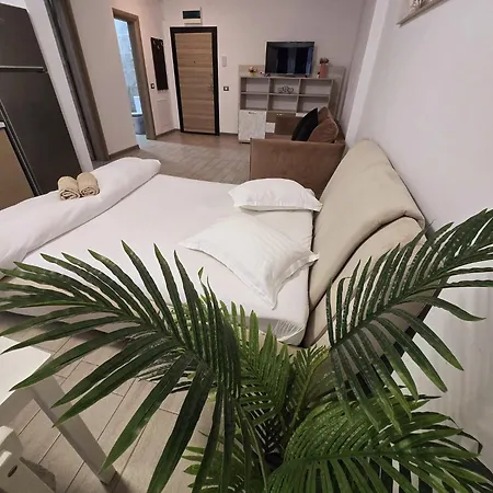 Apartment Sea Breeze Luxury *